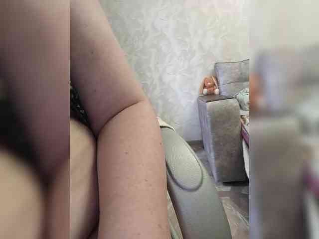 Milf_a webcam