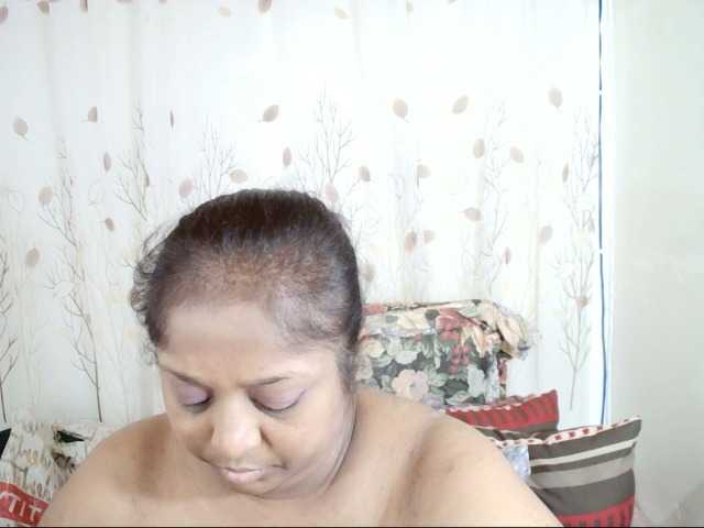 Indiantasha webcam bongacams model stream image