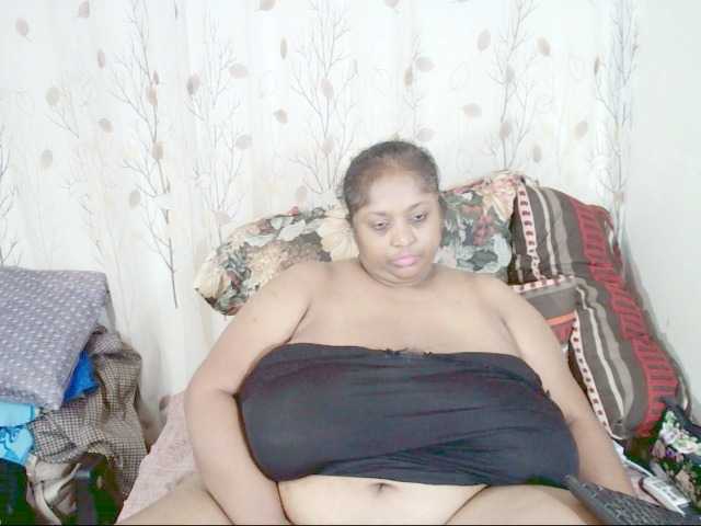 Indiantasha webcam bongacams model stream image