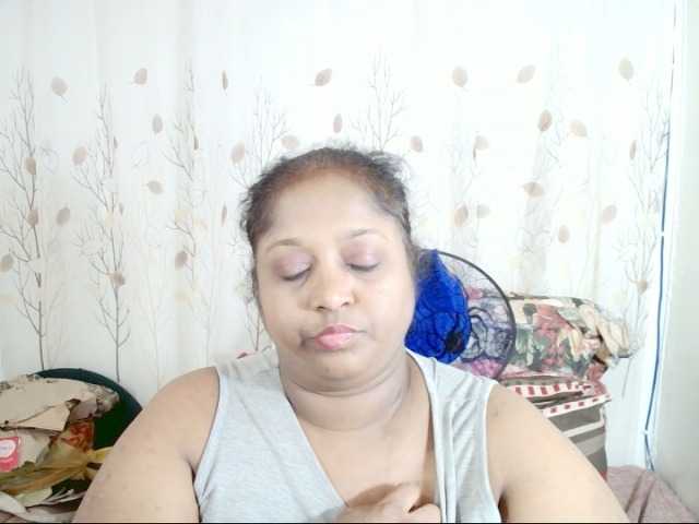 Indiantasha webcam bongacams model stream image