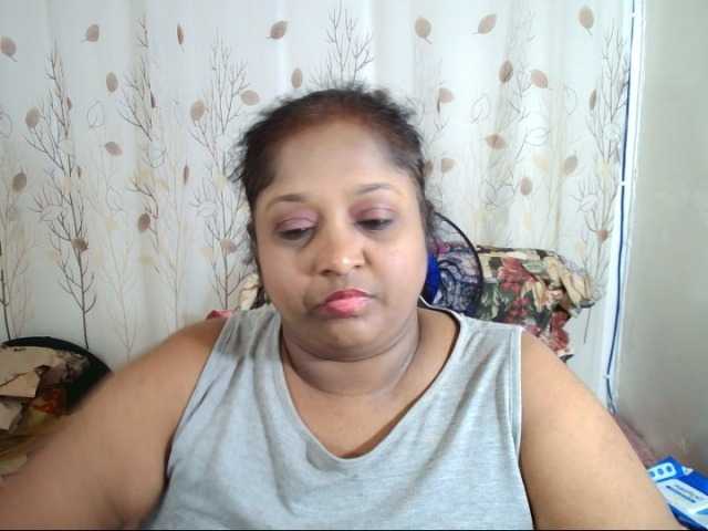 Indiantasha webcam bongacams model stream image