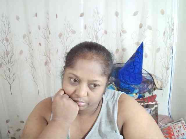 Indiantasha bongacams