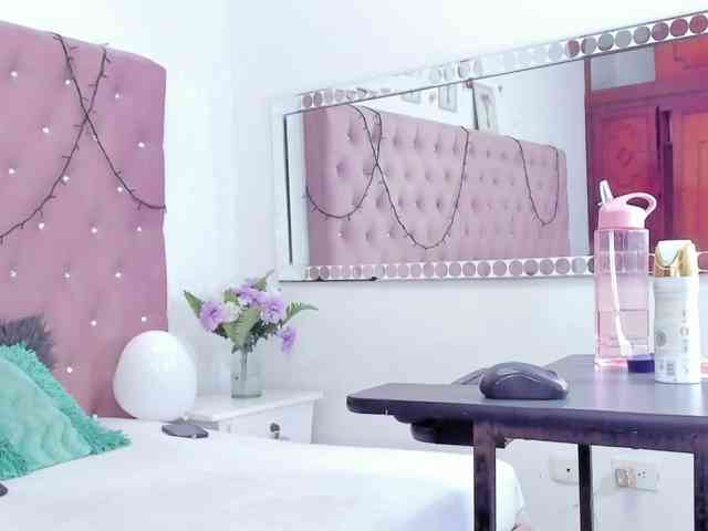 CharlotteWill webcam