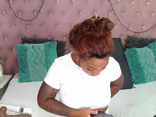 CharlotteWill webcam