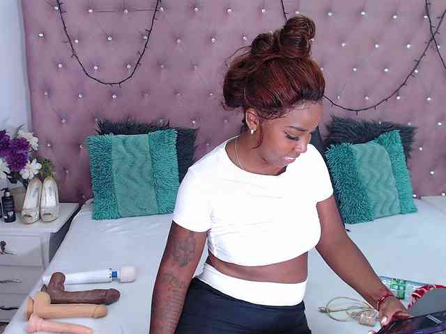CharlotteWill webcam