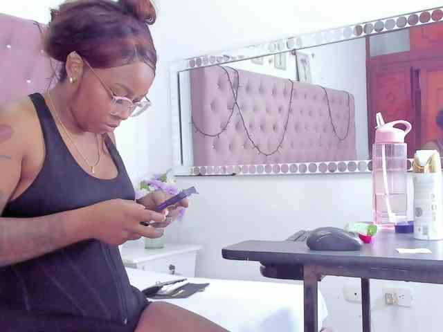 CharlotteWill webcam