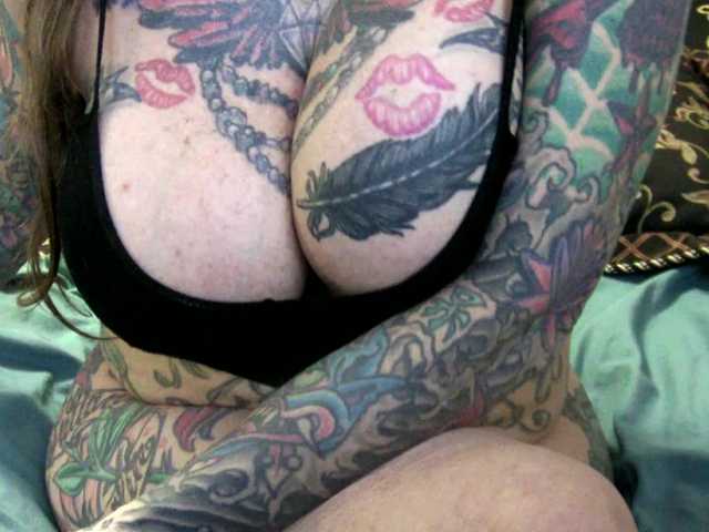 pamelagunns's BongaCams show and profile