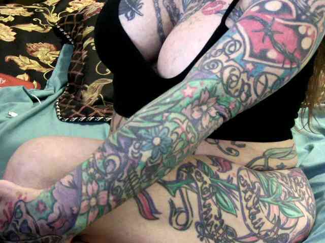 pamelagunns pamelagunns