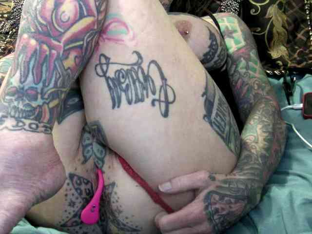 pamelagunns pamelagunns