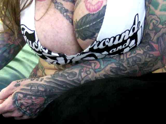 pamelagunns pamelagunns