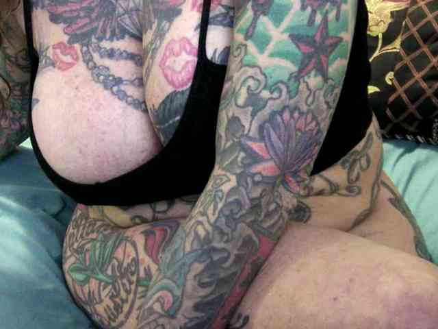 pamelagunns pamelagunns