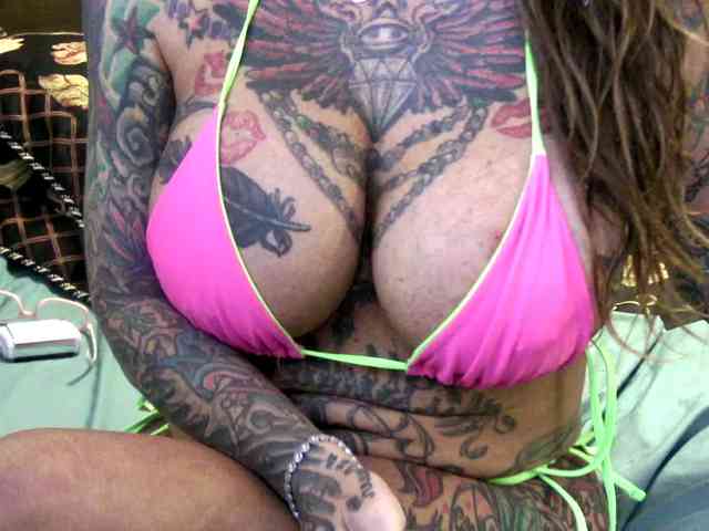 pamelagunns Live Webcam on BongaCams