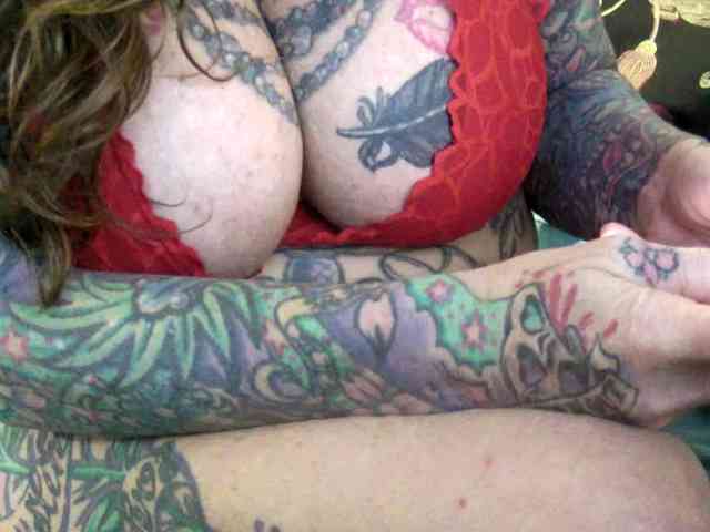 pamelagunns pamelagunns