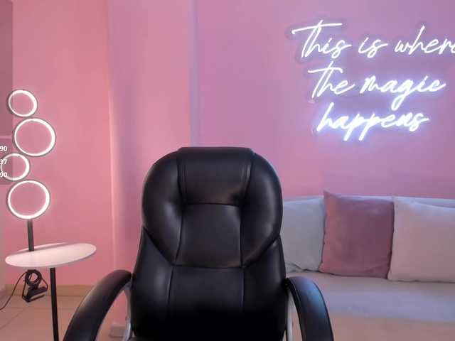 MorganHicks's BongaCams show and profile