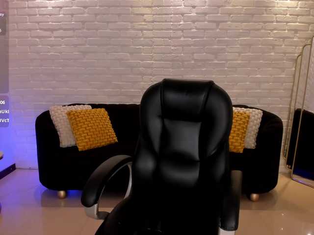  MorganHicks chat room