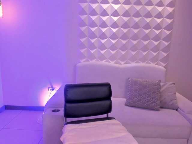 MorganHicks's BongaCams show and profile