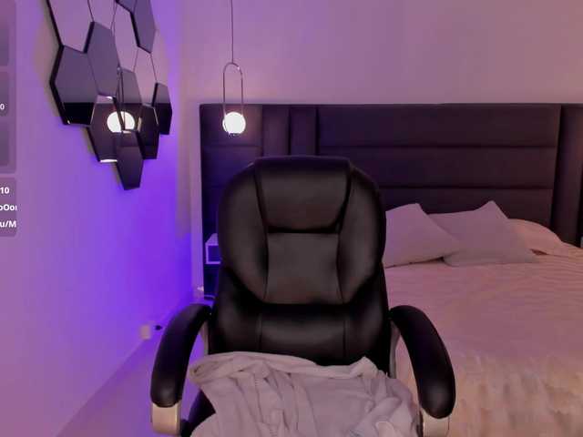  MorganHicks chat room