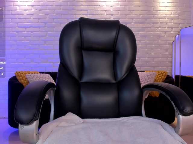  MorganHicks chat room