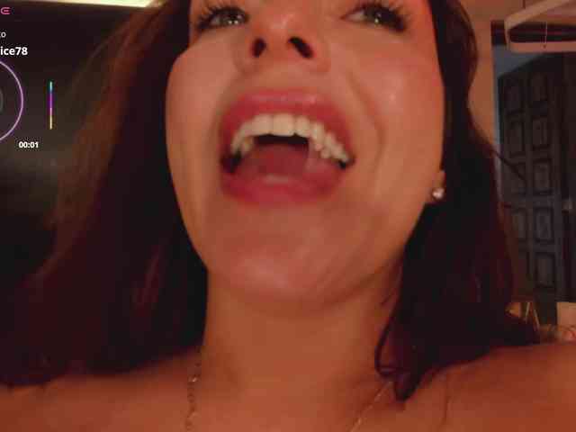 DannieSmith1 DannieSmith1