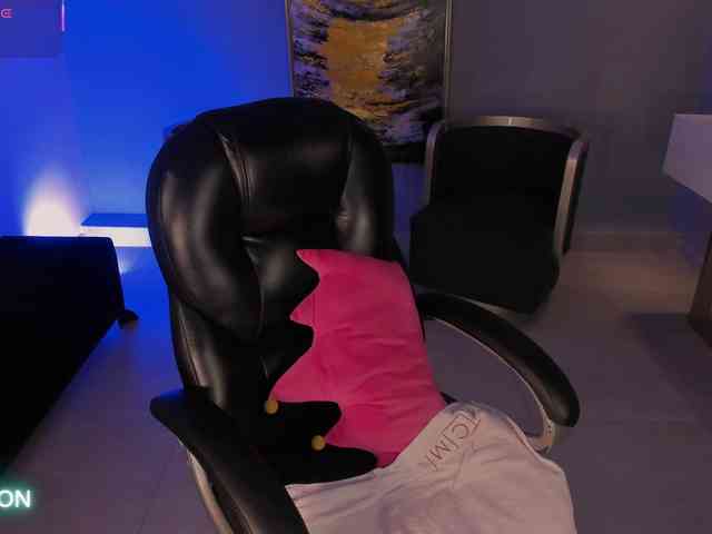 DannieSmith1 DannieSmith1