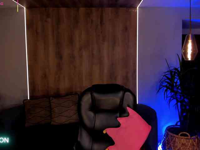 DannieSmith1 webcam