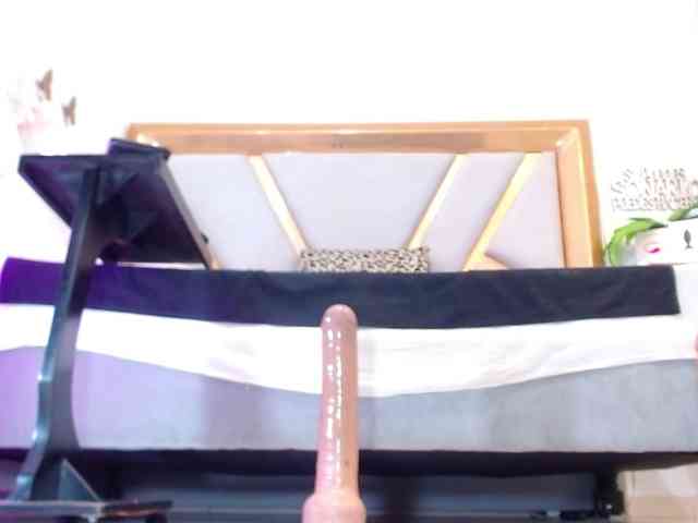 Liindahot1 webcam