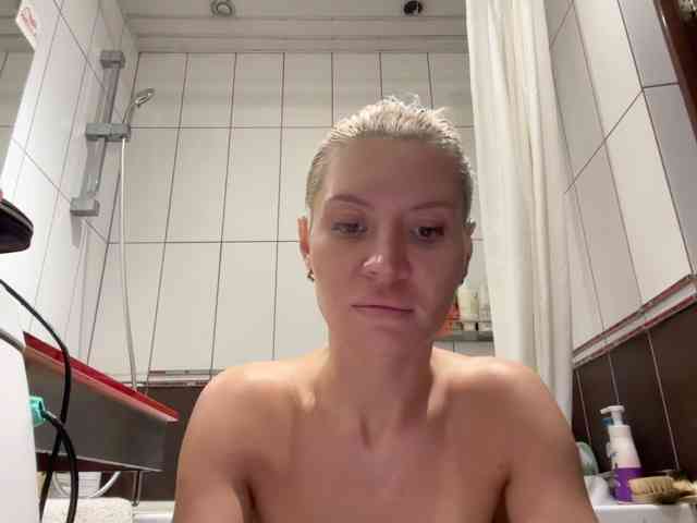 Nikole_FOX webcam