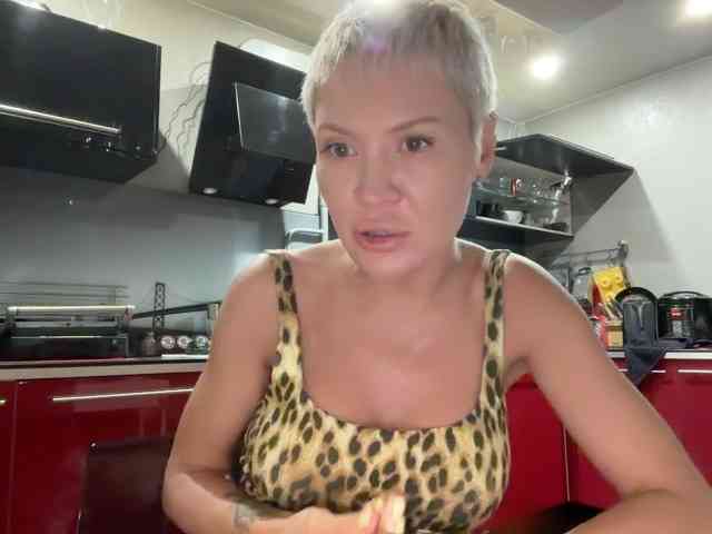 Nikole_FOX webcam