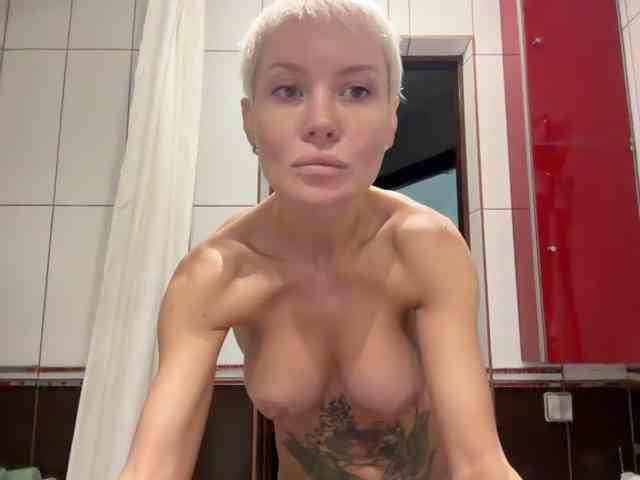 Nikole_FOX webcam