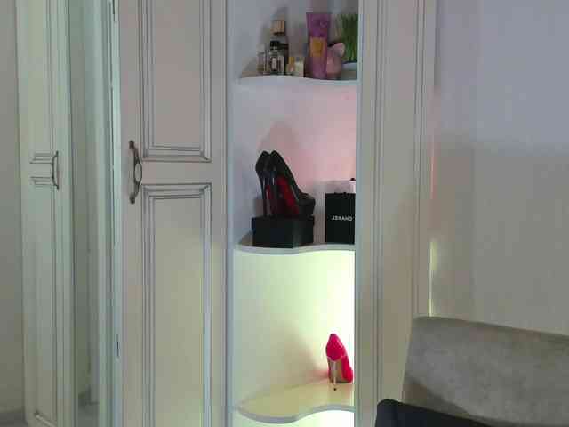 Femdomheels webcam