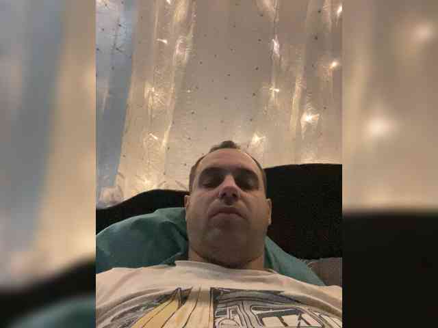 Malychick Live Webcam on BongaCams