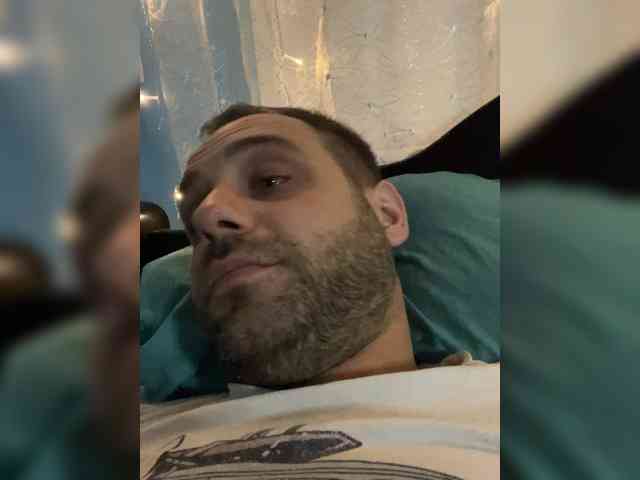 Malychick Live Webcam on BongaCams