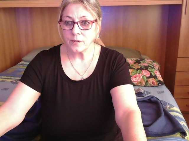 pussyboom11's BongaCams show and profile