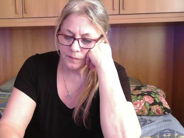 pussyboom11's BongaCams show and profile