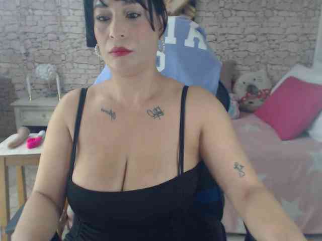 AlissonTyler webcam