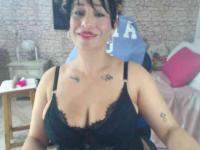 AlissonTyler webcam