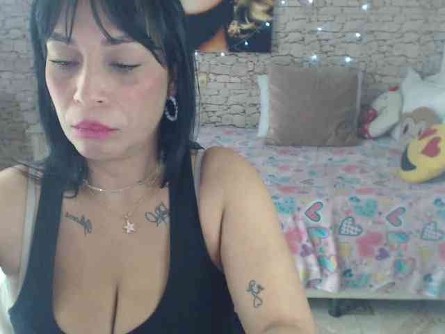 AlissonTyler webcam