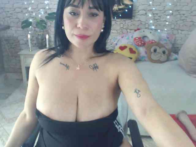 AlissonTyler webcam
