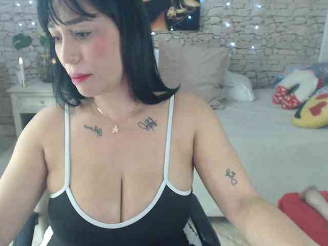 AlissonTyler webcam