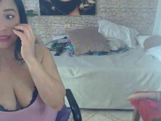 AlissonTyler webcam
