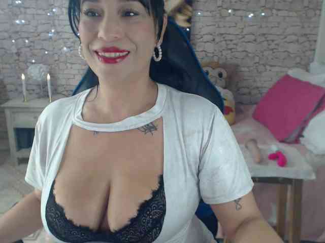 AlissonTyler webcam