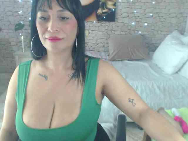 AlissonTyler webcam
