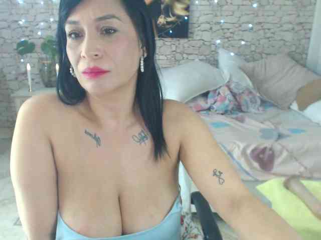 AlissonTyler webcam