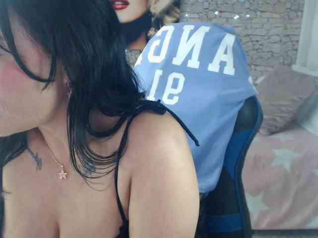 AlissonTyler webcam