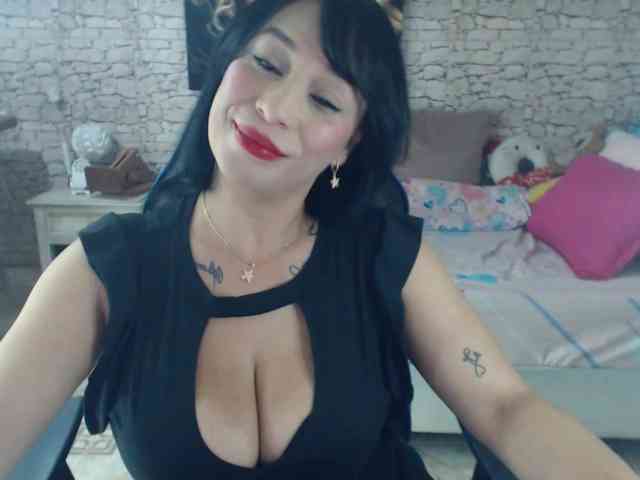 AlissonTyler webcam