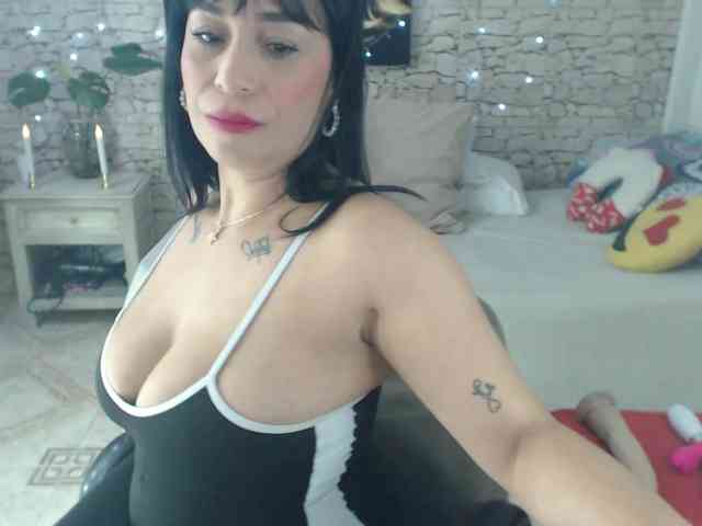 AlissonTyler webcam
