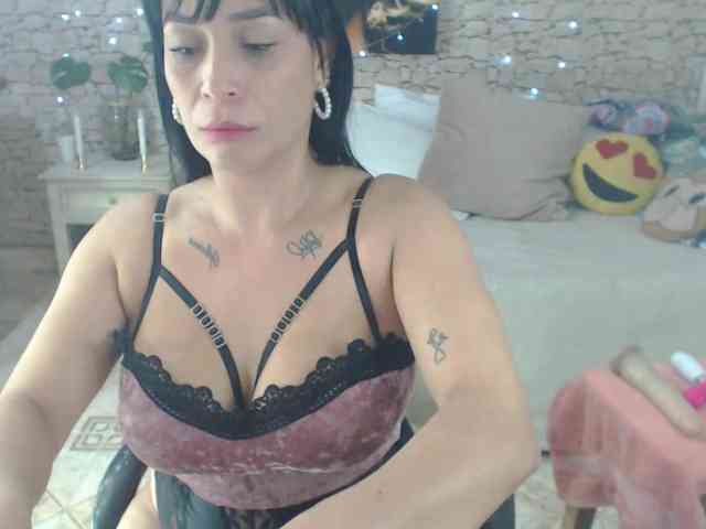 AlissonTyler webcam