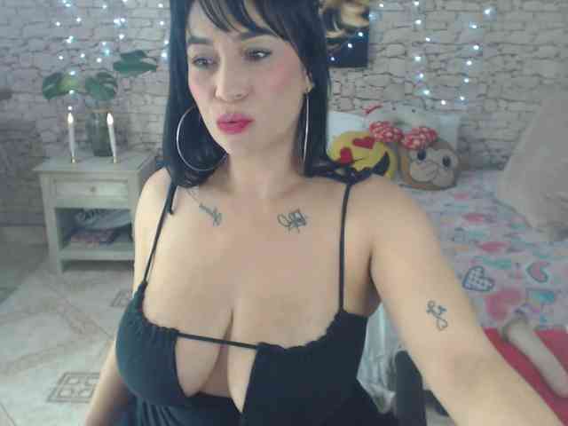 AlissonTyler webcam