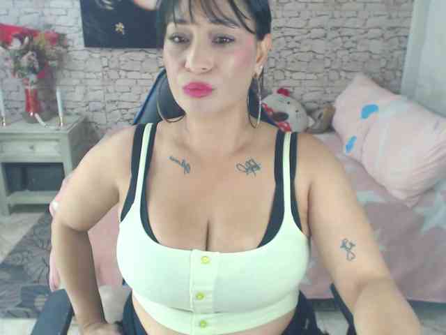 AlissonTyler AlissonTyler