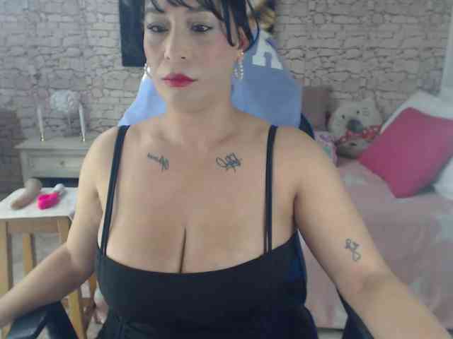 AlissonTyler webcam